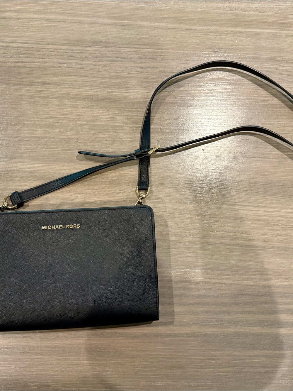Michael Kors Black Saffiano Crossbody Wallet